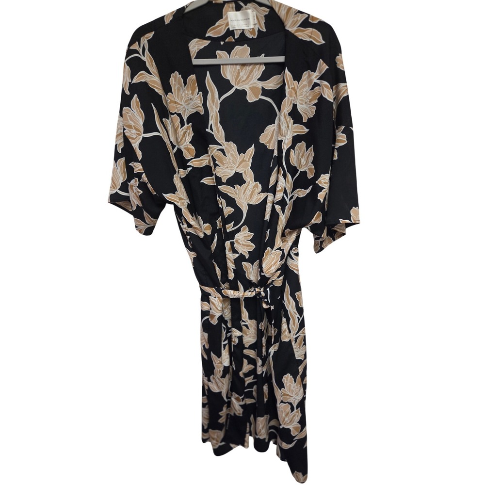 Maison Du Soir Anthropologie Floral Print Kimono‎ Robe Dress Tan Black Casual